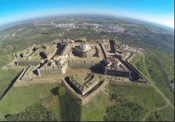 O Forte da Graça, também em Elvas, é um dos melhores exemplos da arquitetura militar portuguesa do Século XVIII. Reconhecido como Patrimônio Mundial pela UNESCO, o forte impressiona pela sua grandiosidade e importância histórica / Divulgação